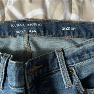Banana Republic Traveler Jean size 34x32